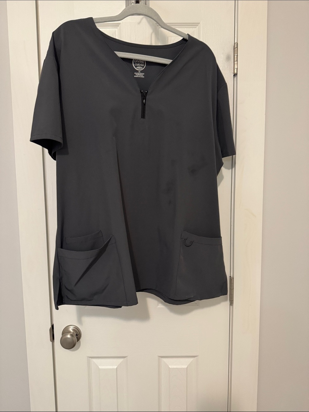 Unbranded womens Short-Sleeve V-Neck Scrub Shirt in Charcoal